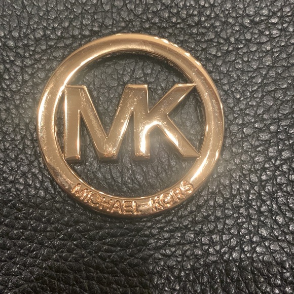 Michael Kors leather Purse - Picture 7 of 7